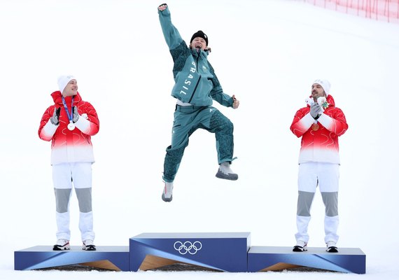 Lula parabeniza Lucas Pinheiro por ouro inédito nos Jogos de Inverno