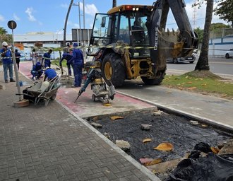 Prefeitura amplia manutenção e executa melhorias em pontos da orla marítima de Maceió