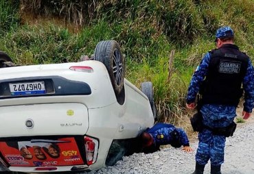 Capotamento deixa ocupante ferido na BR-424, entre Viçosa e a Cachoeira do Anel