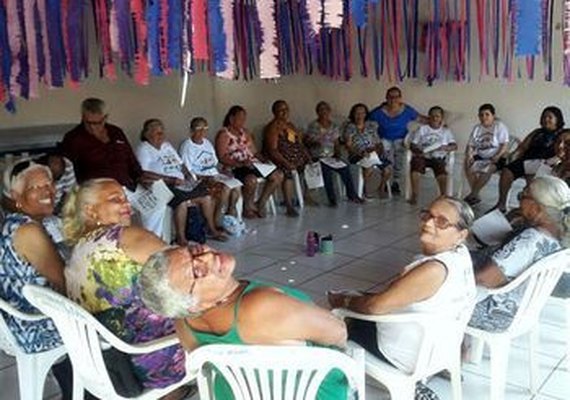Contra idosos: População deve denunciar qualquer tipo de violência