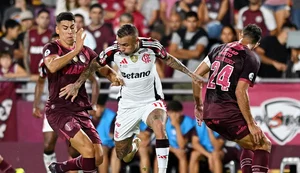 Flamengo joga mal e inicia Recopa Sul-Americana com derrota
