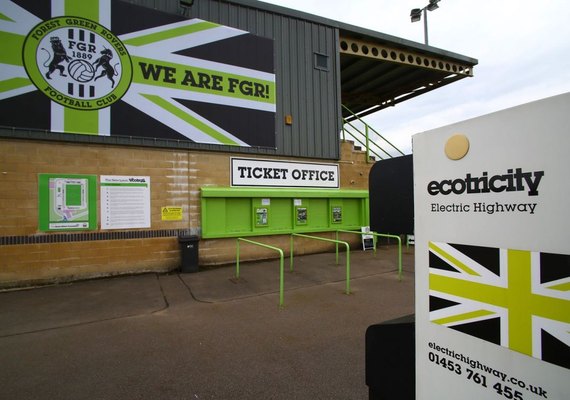 Conheça o Forest Green Rovers, primeiro clube de futebol vegano