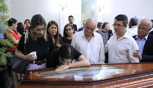 Corpo do jornalista e ex-deputado Jeferson Morais é velado na Assembleia Legislativa