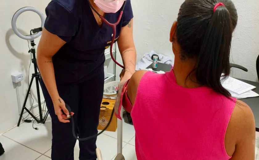 Ações de prevenção ao câncer de mama ampliam acesso de mulheres a serviços de saúde em Maceió