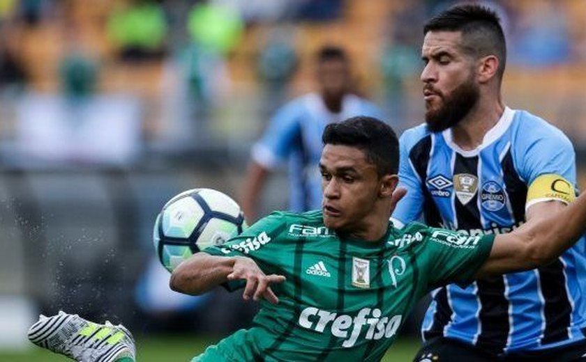 Palmeiras vence Grêmio e sobe para 3ª colocação no Brasileiro