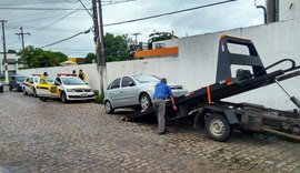 Operação da SMTT de Maceió flagra veículos estacionados em locais proibidos