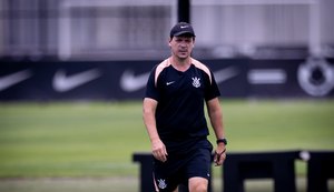Corinthians demite Fernando Diniz após derrota para o Internacional
