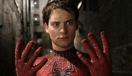 Tobey Maguire faz vídeo trolando Andrew Garfield e trailer de novo 'Homem-Aranha'