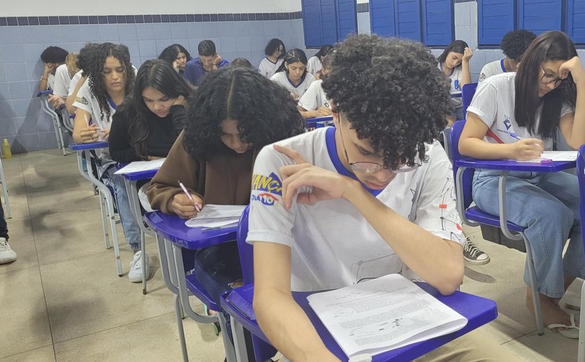 Estudantes participam da segunda fase da Olimpíada Brasileira de Física