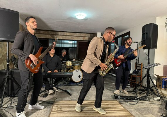 Banda 'Move on' une o erudito e o popular no mesmo palco, em noite para lá de emocionante