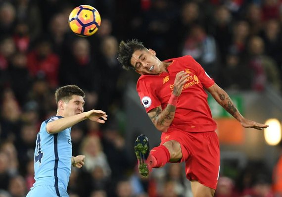 Alagoano Roberto Firmino tem casa assaltada e prejuízo de R$ 275 mil