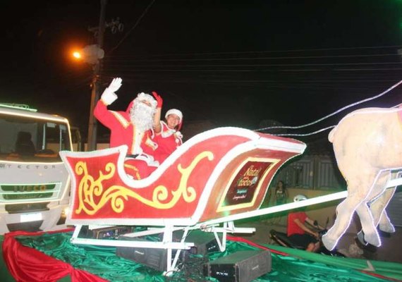 Papai Noel visita comunidades em Arapiraca