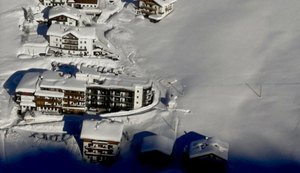 Avalanche isola hotel quatro estrelas e uma pousada nos Alpes italianos