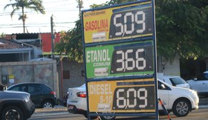 Preço da gasolina volta a passar dos R$ 5 em Maceió