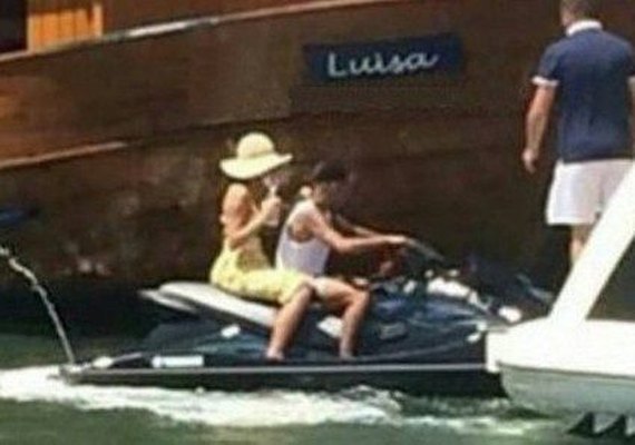 Fã registra passeio de jet ski de Neymar e Bruna Marquezine em Angra dos Reis