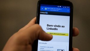 Rússia bloqueia rede social LinkedIn e afeta seis milhões de usuários