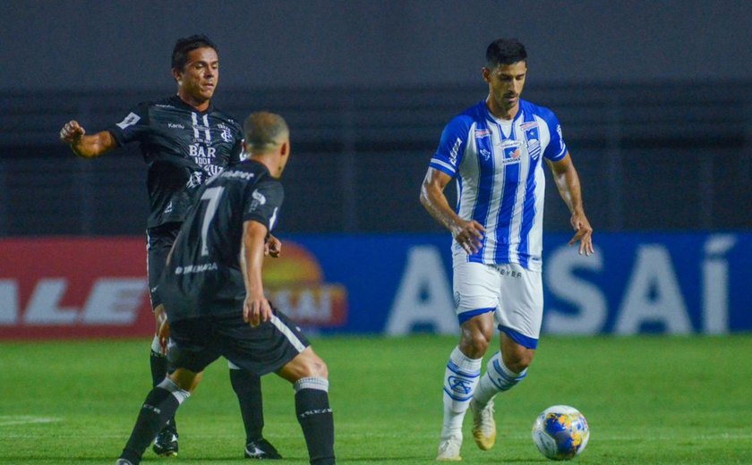 CSA estreia na Copa do Nordeste com empate contra o Treze no Estádio Rei Pelé
