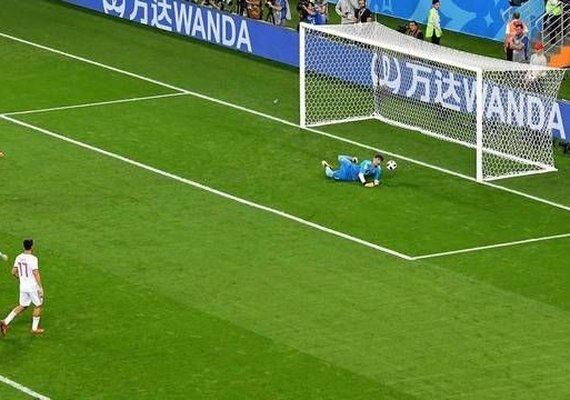 Cristiano Ronaldo perde pênalti, Portugal empata com Irã e pega Uruguai nas oitavas