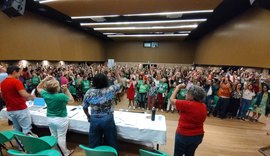 Assembleia rejeita nova proposta da prefeitura e mantém greve da rede municipal de Educação