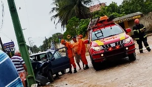 Motorista fica ferido após colisão de carro contra poste na zona rural de Arapiraca