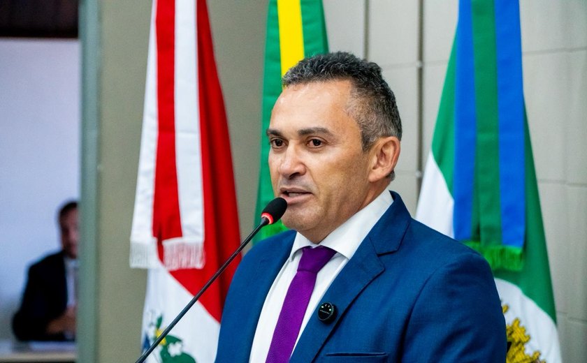 Vereador defende resolver impasses sobre moradia e assistência no Village Campestre