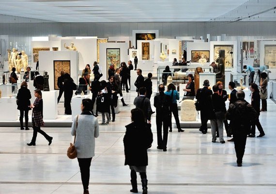 Filial do Louvre em Lens faz campanha para receber a Mona Lisa