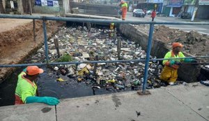 Desenvolvimento Sustentável retira mais de 15 toneladas de resíduos de canal na Levada