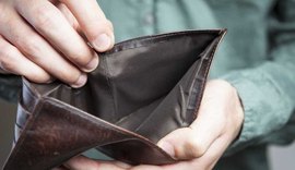 75% dos brasileiros não pouparam dinheiro em agosto, diz pesquisa