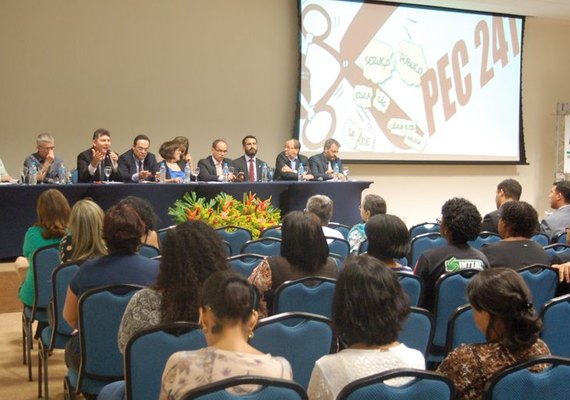 MPT volta a demonstrar posição contra reforma trabalhista durante debate