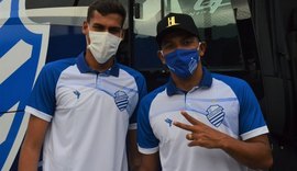 Mozart relaciona 22 jogadores e CSA embarca para enfrentar o Vitória em Salvador