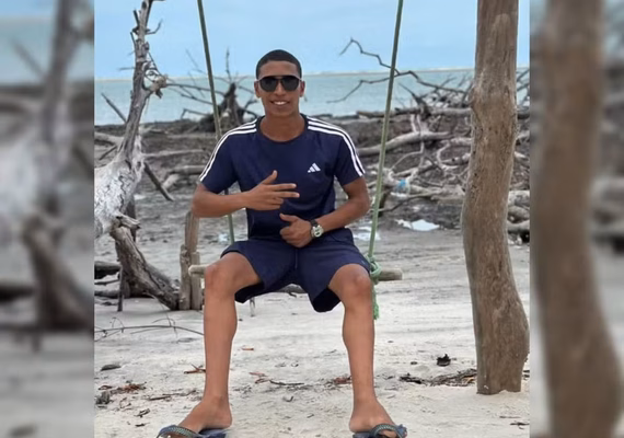 Adolescente morto em Jericoacoara fez gesto sem saber que é símbolo de facção, diz pai