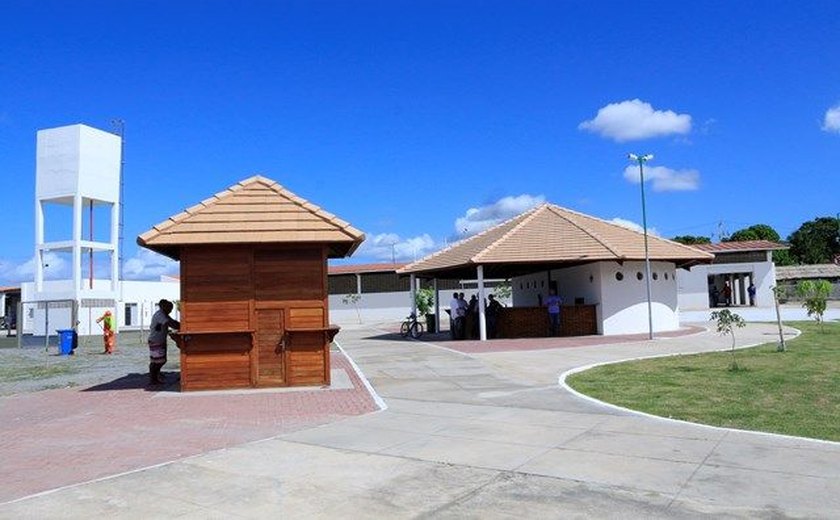 Prefeitura de Maceió entrega Centro Pesqueiro de Jaraguá