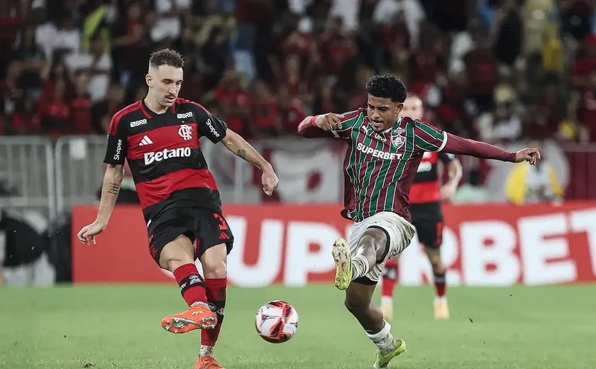 Fluminense e Flamengo jogam por título do Campeonato Carioca