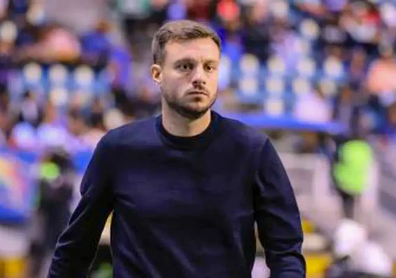 Após vitória, Botafogo demite técnico Martín Anselmi