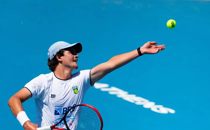 Dores lombares tiram João Fonseca de mais um torneio na Austrália