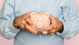 Com população mais velha, franquias surgem como opção para aposentados que desejam empreender