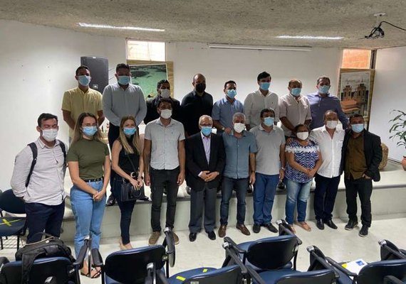 Unicafes/AL toma posse no Conecoop