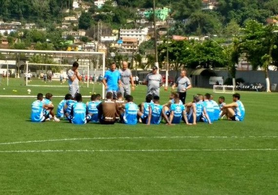 Grêmio se despede de Santos com rachão e outro treino de pênaltis
