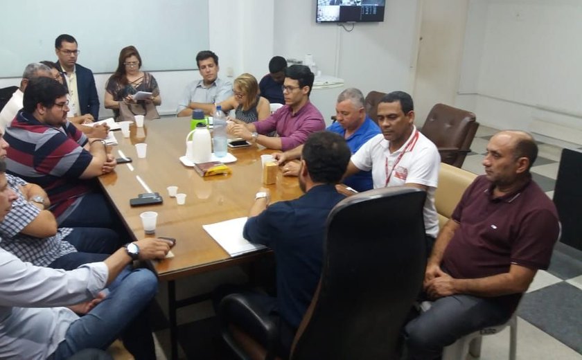 Prefeitura de Maceió rejeita proposta de reajuste e greve geral deve ser decretada