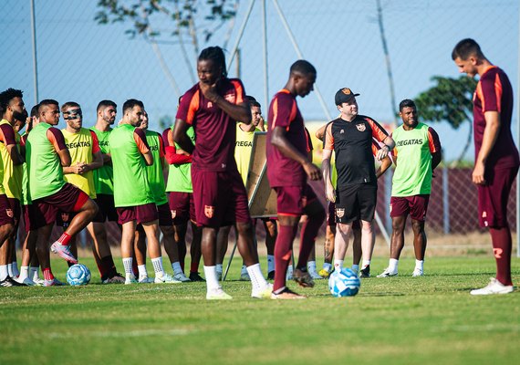 CRB embarca nesta sexta para Goiânia e faz um último treino no sábado
