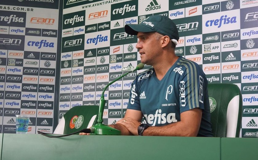 Eduardo Baptista elogia Ponte Preta e acredita em Palmeiras pronto