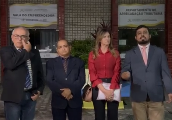 Grupo de vereadores de Junqueiro encontra Câmara fechada e grava vídeo em protesto contra falta de sessões
