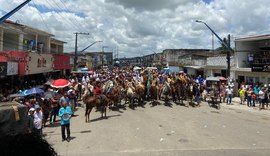 Missa do Vaqueiro em Maribondo reúne fé e famílias com procissão a cavalo