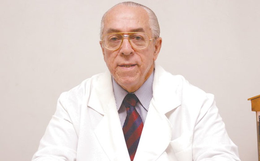 Doutor Milton Hênio será homenageado com a comenda Tavares Bastos