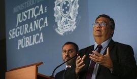 Dino diz que PF fará novas prisões de participantes de atos golpistas
