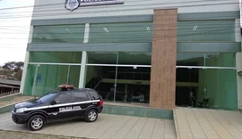 Avô beija bebê de 9 meses na boca e mata pai da criança esfaqueado após ser repreendido no ES