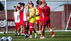 CRB embarca rumo ao Mato Grosso para estreia na Copa do Brasil