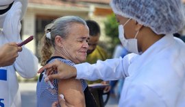 ImunizaVan aplica mais de 200 doses de vacina em moradores do Petrópolis