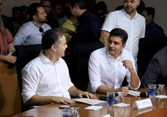 Governador e prefeito se reúnem para discutir plano de saneamento básico de Maceió