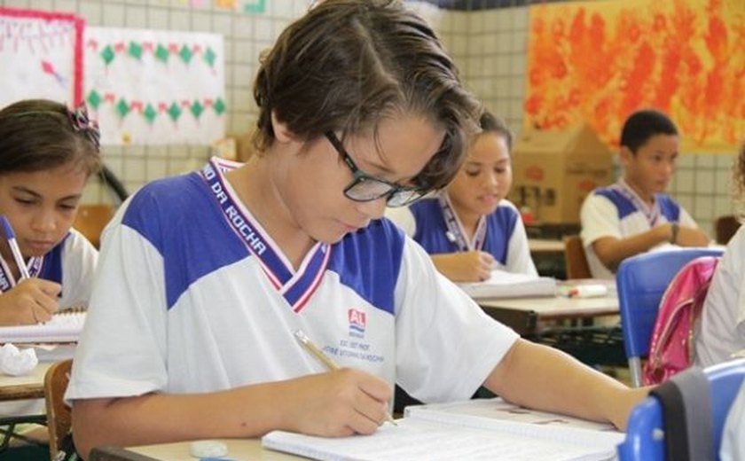 Governo lança Programa Escola 10 para empreender melhorias na Educação de Alagoas